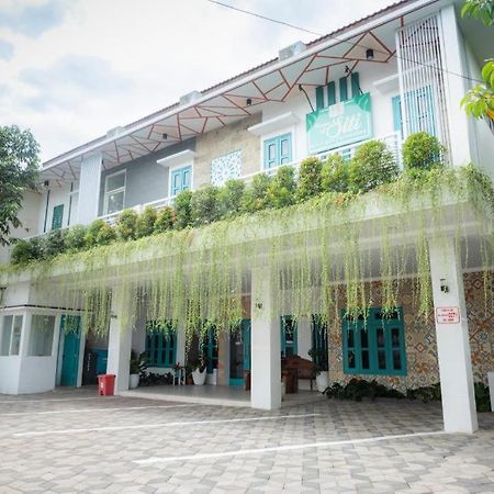 The Premiere Siti Hotel Джембер Экстерьер фото